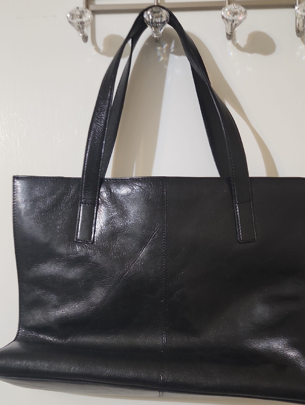 Classic Black Leather Tote Bag - Women